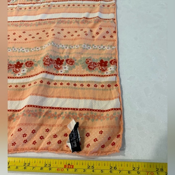 Vintage Holt Renfrew 100% Silk Scarf Made in Italy - 26" Peach Floral Square - Picture 5 of 7